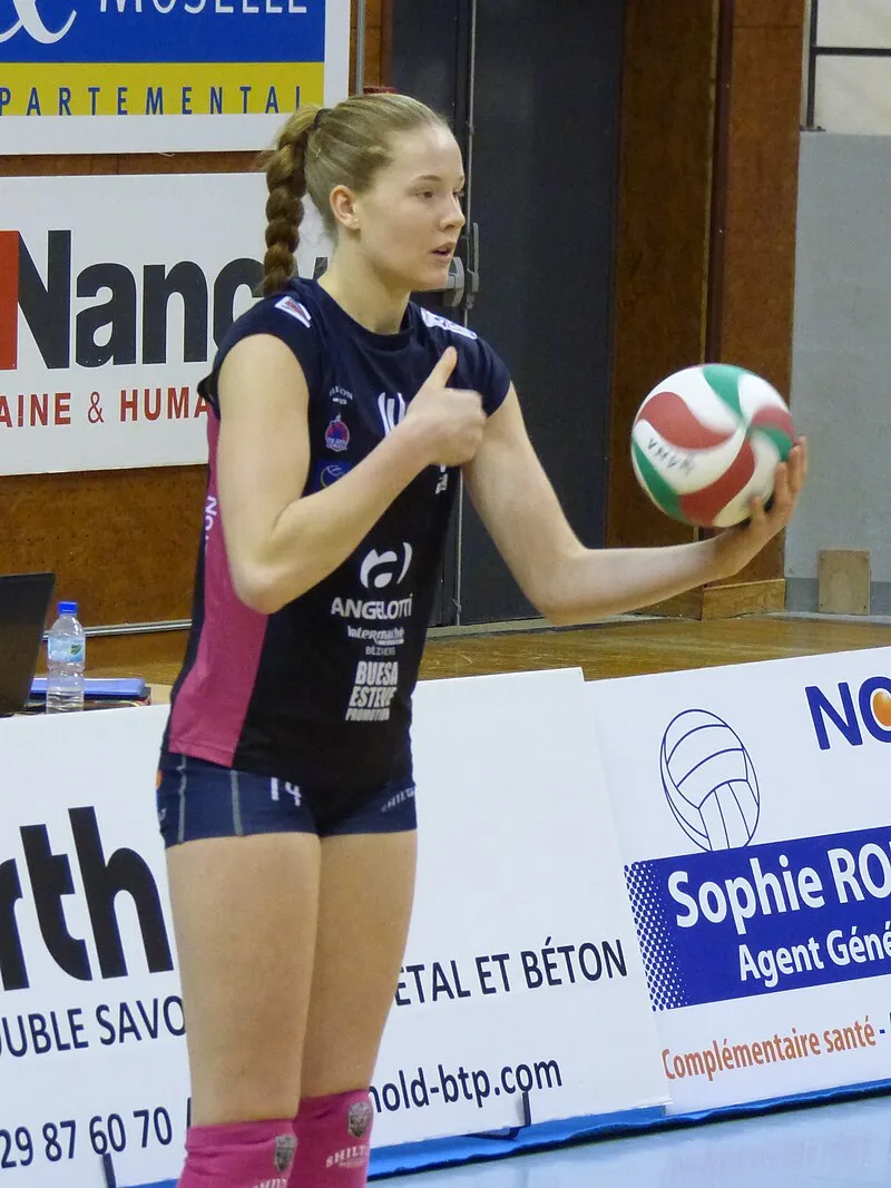 Isabelle Haak Net Worth 2026 - Sweden's Volleyball Prodigy Commands $3.6 Million Through Strategic European Dominance
